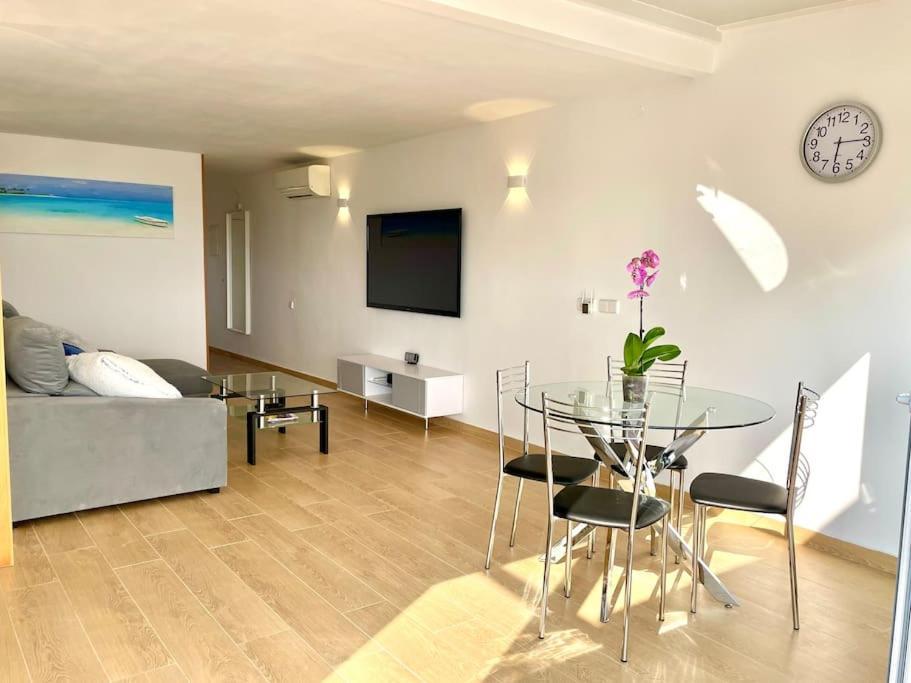 Апартаменти Modern Penthouse With Big Terrace Платжа-д'Ару Екстер'єр фото