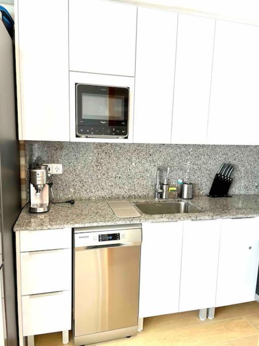 Апартаменти Modern Penthouse With Big Terrace Платжа-д'Ару Екстер'єр фото